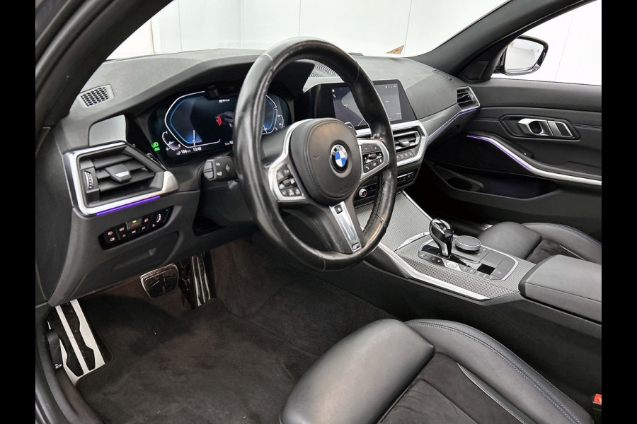 BMW 3 Serie Touring 330e xDrive High Executive M-sport (Panorama, Trekhaak, Camera, Co-Pilot, Stoel+StuurV, Carplay, Etc)