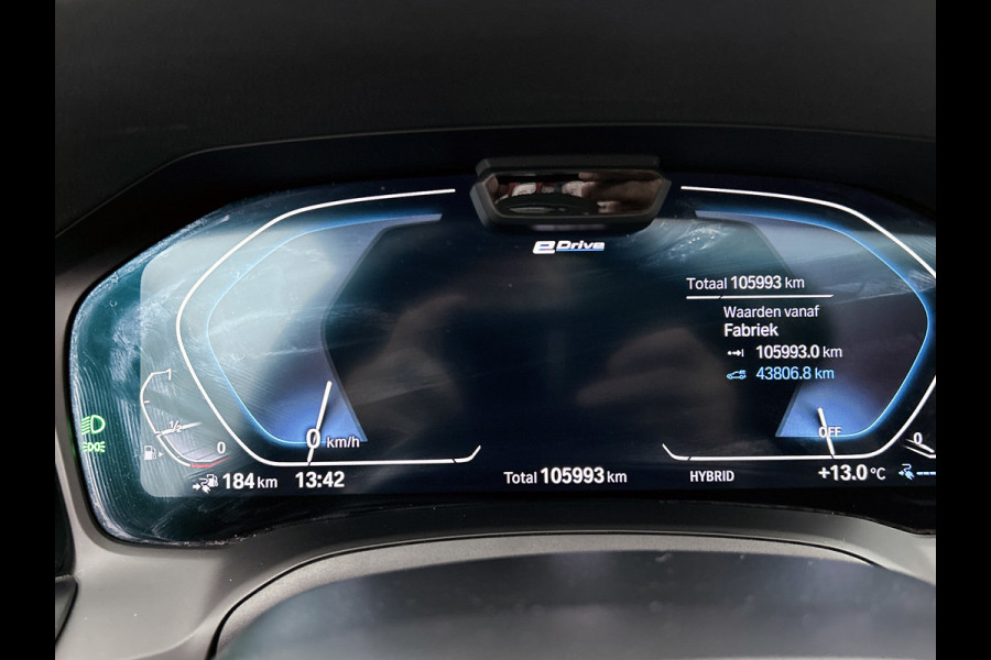 BMW 3 Serie Touring 330e xDrive High Executive M-sport (Panorama, Trekhaak, Camera, Co-Pilot, Stoel+StuurV, Carplay, Etc)