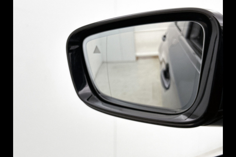 BMW 3 Serie Touring 330e xDrive High Executive M-sport (Panorama, Trekhaak, Camera, Co-Pilot, Stoel+StuurV, Carplay, Etc)