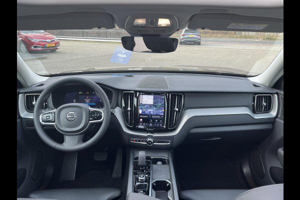 Volvo XC60 2.0 T6 Plug-in hybrid AWD Plus Dark 360 CAMERA| HARMAN KARDON| ACHTERBANK VERWARMD| PANO| VOORSTOELEN + STUUR VERWARMD| ELEKTRISCHE STOELEN MET MEMORY| ELEKTRISCHE ACHTERKLEP| DEALER OH. NET ONDERHOUD GEHAD|