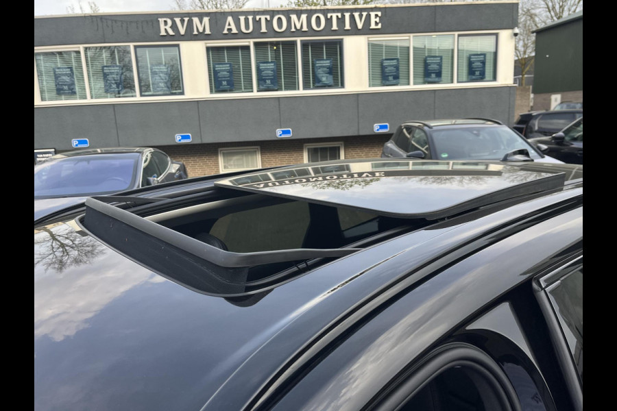 Volvo XC60 2.0 T6 Plug-in hybrid AWD Plus Dark 360 CAMERA| HARMAN KARDON| ACHTERBANK VERWARMD| PANO| VOORSTOELEN + STUUR VERWARMD| ELEKTRISCHE STOELEN MET MEMORY| ELEKTRISCHE ACHTERKLEP| DEALER OH. NET ONDERHOUD GEHAD|