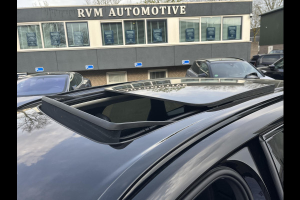 Volvo XC60 2.0 T6 Plug-in hybrid AWD Plus Dark 360 CAMERA| HARMAN KARDON| ACHTERBANK VERWARMD| PANO| VOORSTOELEN + STUUR VERWARMD| ELEKTRISCHE STOELEN MET MEMORY| ELEKTRISCHE ACHTERKLEP| DEALER OH. NET ONDERHOUD GEHAD|