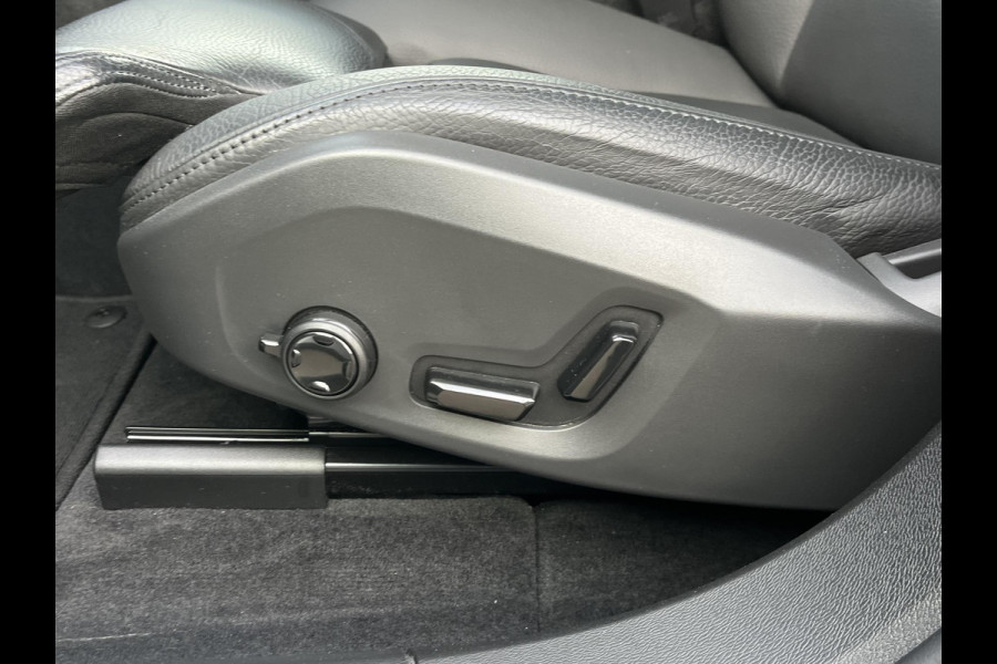 Volvo XC60 2.0 T6 Plug-in hybrid AWD Plus Dark 360 CAMERA| HARMAN KARDON| ACHTERBANK VERWARMD| PANO| VOORSTOELEN + STUUR VERWARMD| ELEKTRISCHE STOELEN MET MEMORY| ELEKTRISCHE ACHTERKLEP| DEALER OH. NET ONDERHOUD GEHAD|