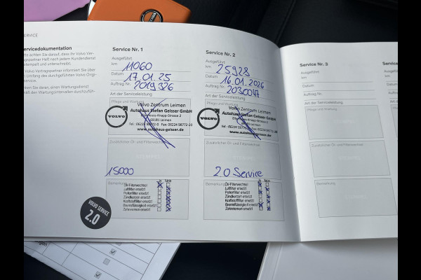 Volvo XC60 2.0 T6 Plug-in hybrid AWD Plus Dark 360 CAMERA| HARMAN KARDON| ACHTERBANK VERWARMD| PANO| VOORSTOELEN + STUUR VERWARMD| ELEKTRISCHE STOELEN MET MEMORY| ELEKTRISCHE ACHTERKLEP| DEALER OH. NET ONDERHOUD GEHAD|