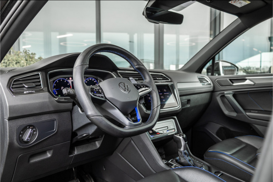 Volkswagen Tiguan 2.0 TSI R 4Motion - Panorama | Akrapovic | Memory | ACC | Keyless