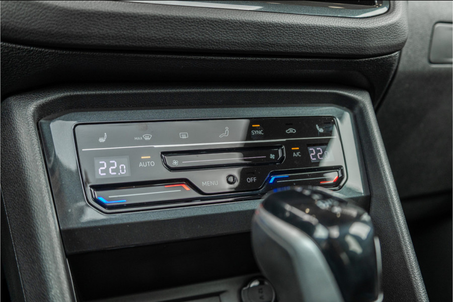 Volkswagen Tiguan 2.0 TSI R 4Motion - Panorama | Akrapovic | Memory | ACC | Keyless