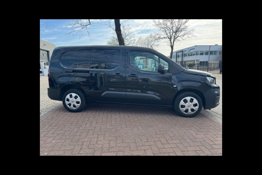 Peugeot Partner 1.5 BlueHDi 100 L2 3zits Airco,Cruisecontrol VOORSCHADE
