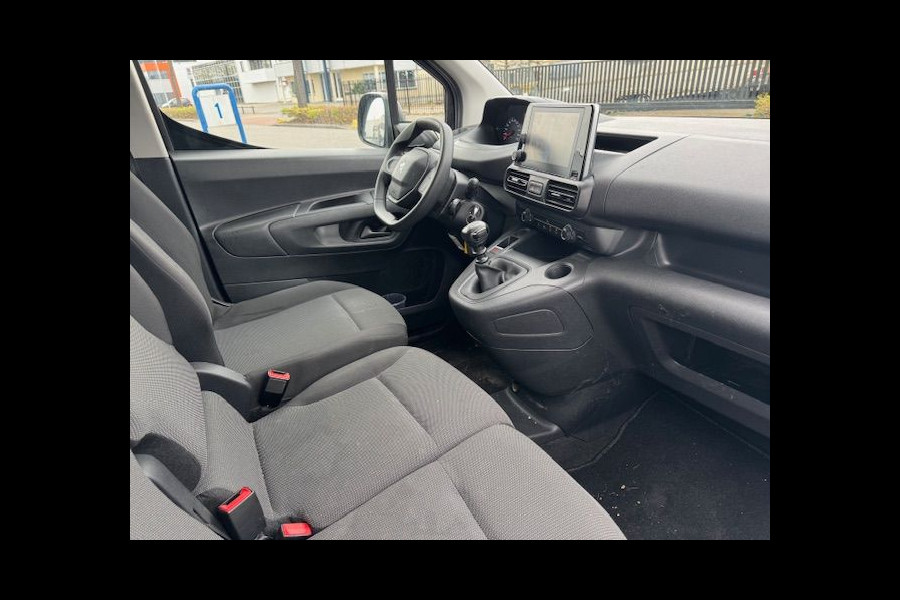 Peugeot Partner 1.5 BlueHDi 100 L2 3zits Airco,Cruisecontrol VOORSCHADE