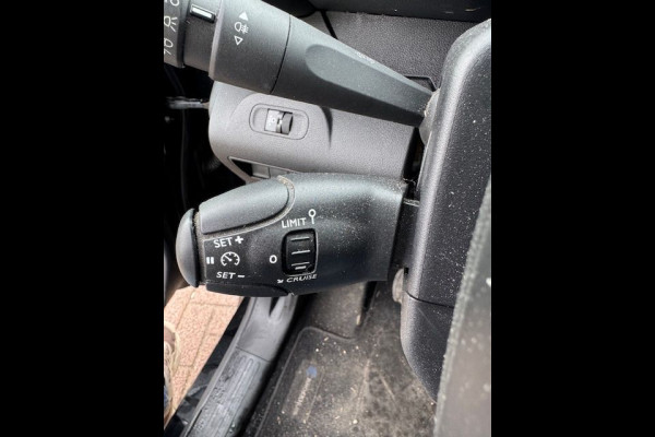 Peugeot Partner 1.5 BlueHDi 100 L2 3zits Airco,Cruisecontrol VOORSCHADE