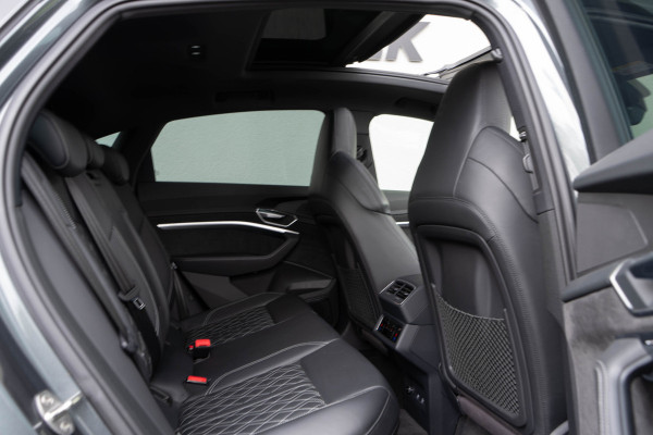 Audi e-tron Sportback 55 Quattro / 2x S-line/ S zetels/ Head-up/ B&O/ 360 camera/ Pano/ Trekhaak/ 300kW (408PK)