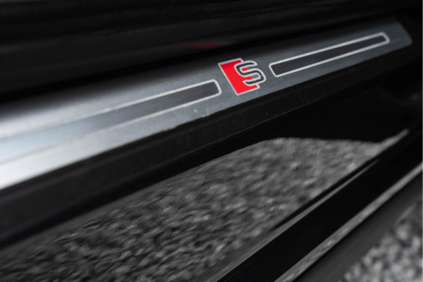 Audi e-tron Sportback 55 Quattro / 2x S-line/ S zetels/ Head-up/ B&O/ 360 camera/ Pano/ Trekhaak/ 300kW (408PK)
