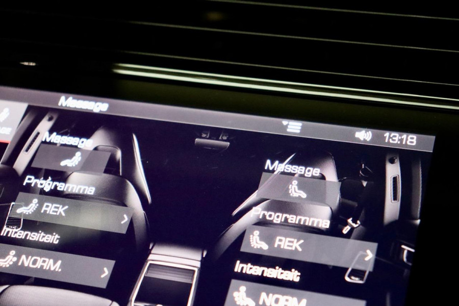 Porsche Panamera Sport Turismo 4.0 Turbo AKRA|PANO|MASSAGE|MATRIX|VOL