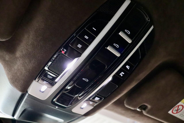 Porsche Panamera Sport Turismo 4.0 Turbo AKRA|PANO|MASSAGE|MATRIX|VOL