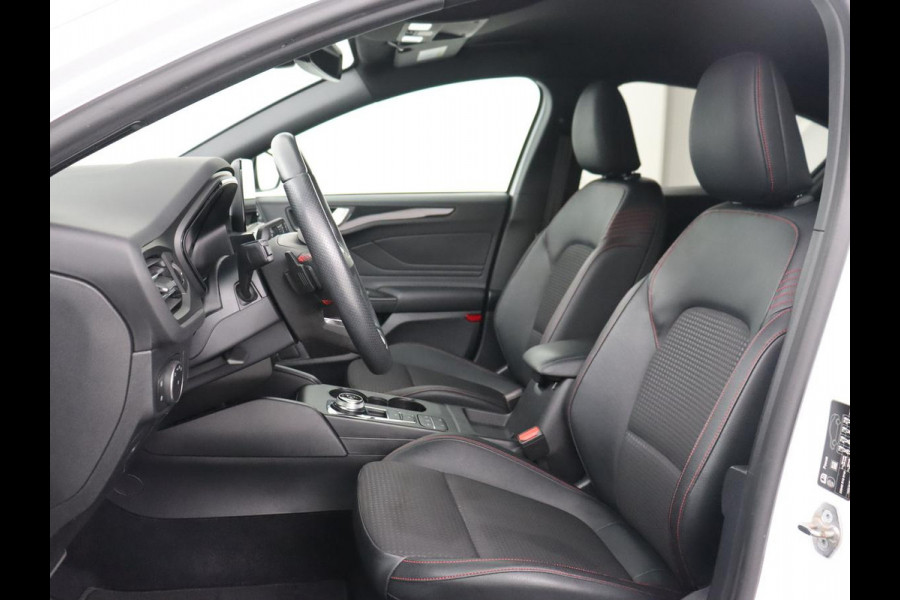 Ford Focus 2.0 EcoBlue ST Line X | Stoelverwarming | Adaptive cruise | Half leder | Elektrische stoel | Camera | Carplay | Navigatie | Stuurverwarming | Full LED | Parkeerhulp | Climate control | B&O Sound