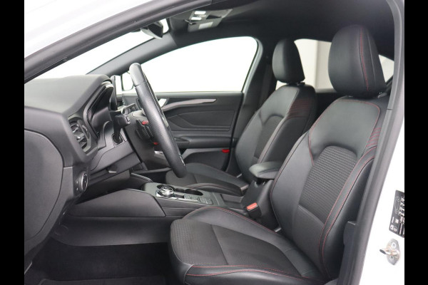 Ford Focus 2.0 EcoBlue ST Line X | Stoelverwarming | Adaptive cruise | Half leder | Elektrische stoel | Camera | Carplay | Navigatie | Stuurverwarming | Full LED | Parkeerhulp | Climate control | B&O Sound