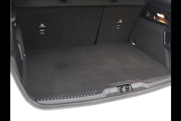 Ford Focus 2.0 EcoBlue ST Line X | Stoelverwarming | Adaptive cruise | Half leder | Elektrische stoel | Camera | Carplay | Navigatie | Stuurverwarming | Full LED | Parkeerhulp | Climate control | B&O Sound