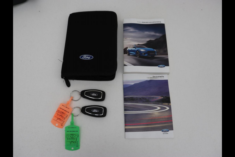 Ford Focus 2.0 EcoBlue ST Line X | Stoelverwarming | Adaptive cruise | Half leder | Elektrische stoel | Camera | Carplay | Navigatie | Stuurverwarming | Full LED | Parkeerhulp | Climate control | B&O Sound