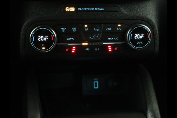 Ford Focus 2.0 EcoBlue ST Line X | Stoelverwarming | Adaptive cruise | Half leder | Elektrische stoel | Camera | Carplay | Navigatie | Stuurverwarming | Full LED | Parkeerhulp | Climate control | B&O Sound