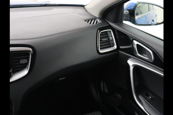 Kia Ceed 1.6 GDI PHEV DynamicPlusLine | SOH 100% | Stoel & stuurverwarming | Trekhaak | Half leder | Carplay | Camera | Keyless | Full LED | Navigatie | Adaptive cruise | Climate control | Bluetooth | Plug In