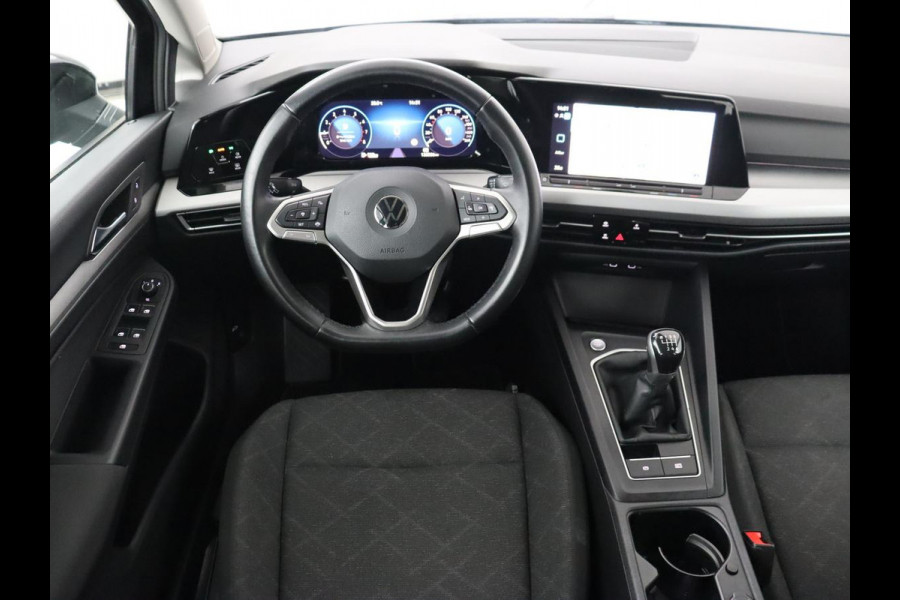 Volkswagen Golf 1.0 TSI Life | Adaptive cruise | Carplay | Navigatie | Parkeerhulp | Sfeerverlichting | Climate control | Digital Cockpit | Bluetooth