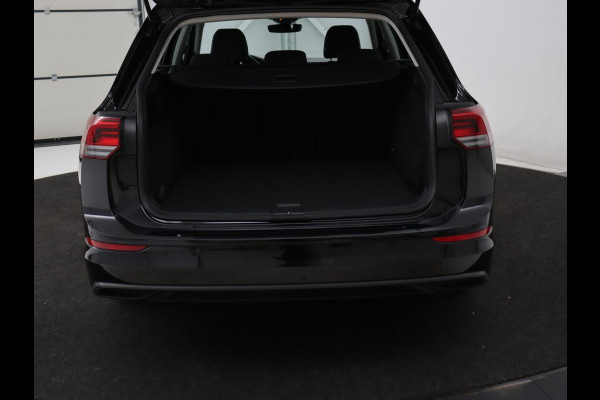 Volkswagen Golf 1.0 TSI Life | Adaptive cruise | Carplay | Navigatie | Parkeerhulp | Sfeerverlichting | Climate control | Digital Cockpit | Bluetooth