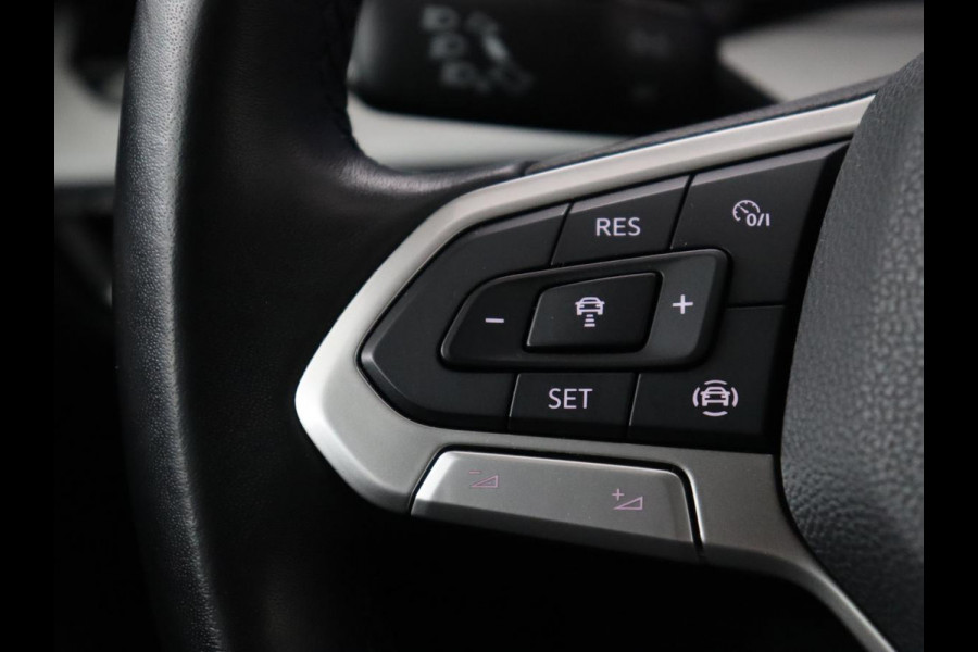 Volkswagen Golf 1.0 TSI Life | Adaptive cruise | Carplay | Navigatie | Parkeerhulp | Sfeerverlichting | Climate control | Digital Cockpit | Bluetooth