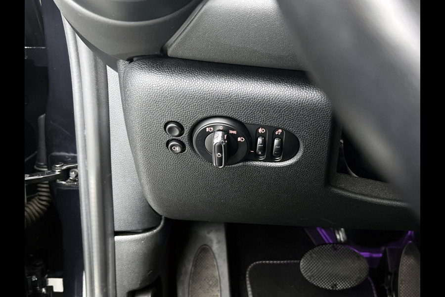 MINI Cooper Electric S MINI Yours 135KW / 33 kWh SOH 100% Comfort plus / Leder / Navigatie / Pdc+Camera / Harman Kardon / Apk 05-2027