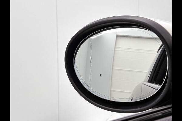 MINI Cooper Electric S MINI Yours 135KW / 33 kWh SOH 100% Comfort plus / Leder / Navigatie / Pdc+Camera / Harman Kardon / Apk 05-2027