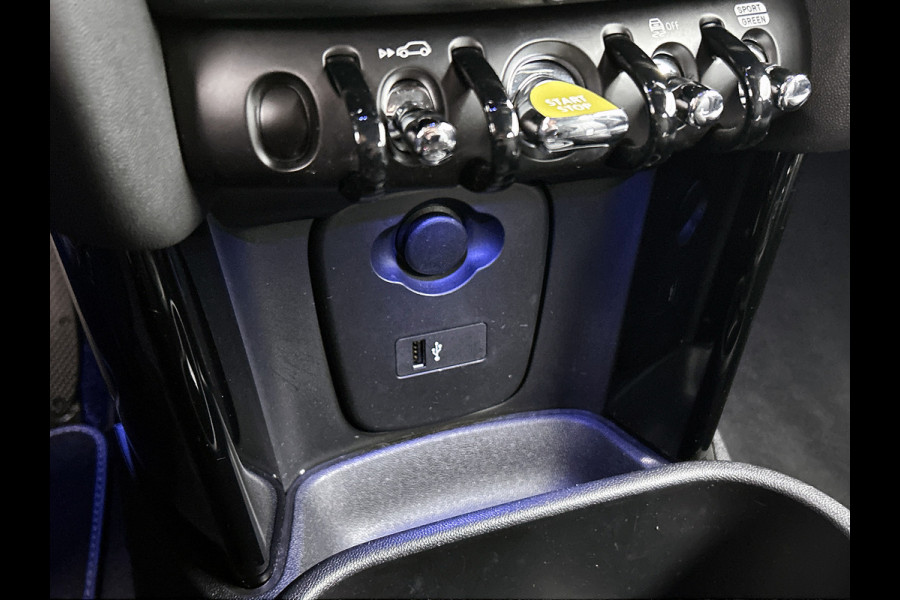 MINI Cooper Electric S MINI Yours 135KW / 33 kWh SOH 100% Comfort plus / Leder / Navigatie / Pdc+Camera / Harman Kardon / Apk 05-2027