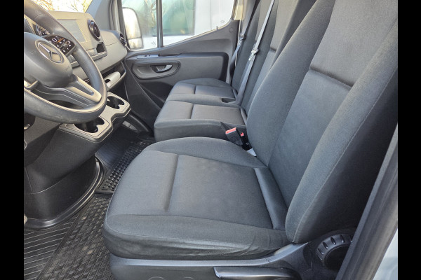 Mercedes-Benz Sprinter 215 CDI L2/H2 Automaat MBux systeem Airco Achteruitrijcamera