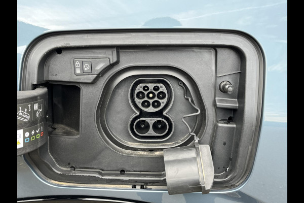 Peugeot E-5008 GT 73 kWh SOH 95%| 7 PERSOONS | COMPLEET UITGEVOERD| STOEL VENTILATIE |WARMTEPOMP| ADAPTIEVE CRUISE CONTROL | 360° CAMERA | ACHTERBANK VERWARMD |STOEL+ STUURVERWARMING| MEMORY STOEL MET MASSAGE| DODE HOEK SENSOR| ELEKTRISCHE ACHTERKLEP