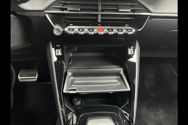 Peugeot e-2008 EV GT 54 kWh WARMTEPOMP| ACHTERUITRIJCAMERA| RIJSTROOK-ASSISTENT| APPLE CARPLAY/ ANDROID AUTO| FABRIEKSGARANTIE PEUGEOT TOT 02-2027| 17.000KM!|