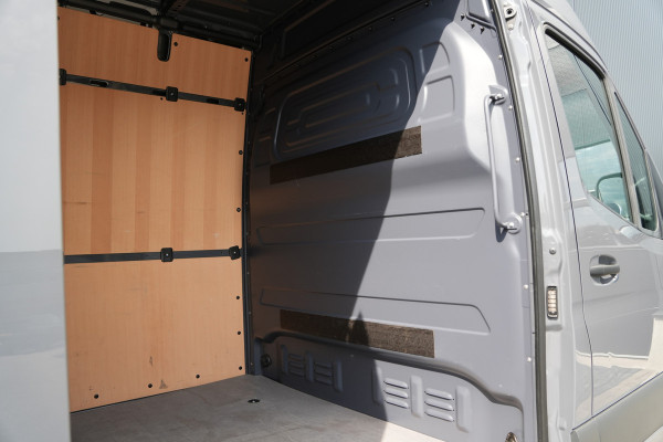 Mercedes-Benz Sprinter 315 1.9 CDI L2H2 RWD Pro 150pk - Trekhaak - Blindspot - LED - Stoelverwarming - Navi - Rijklaar