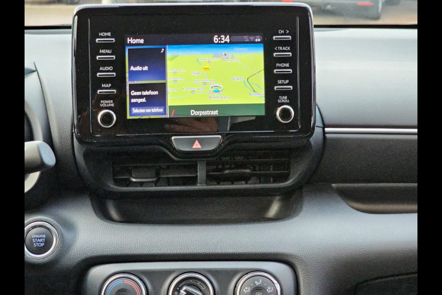 Toyota Yaris 1.5 VVT-i Dynamic | Airco | Navi | Keyless | Lane Assist | Adaptive Cruise | All-seasons | Camera |