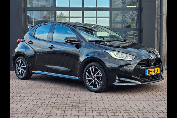 Toyota Yaris 1.5 VVT-i Dynamic | Airco | Navi | Keyless | Lane Assist | Adaptive Cruise | All-seasons | Camera |