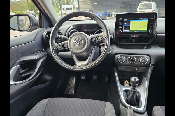 Toyota Yaris 1.5 VVT-i Dynamic | Airco | Navi | Keyless | Lane Assist | Adaptive Cruise | All-seasons | Camera |