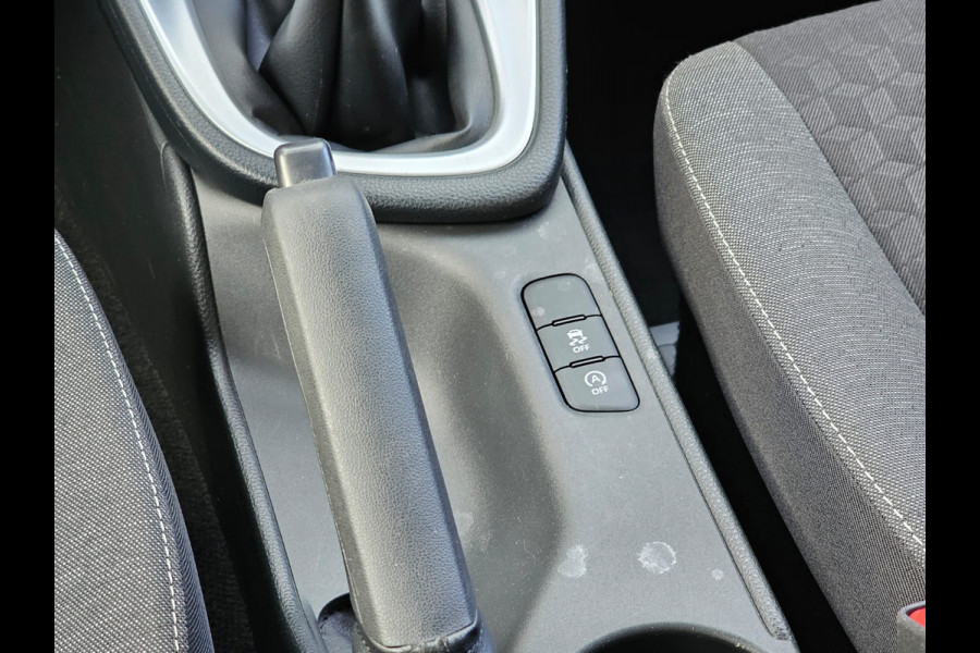 Toyota Yaris 1.5 VVT-i Dynamic | Airco | Navi | Keyless | Lane Assist | Adaptive Cruise | All-seasons | Camera |