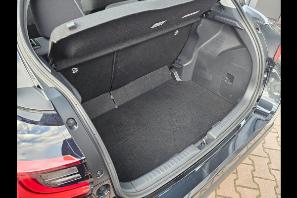 Toyota Yaris 1.5 VVT-i Dynamic | Airco | Navi | Keyless | Lane Assist | Adaptive Cruise | All-seasons | Camera |