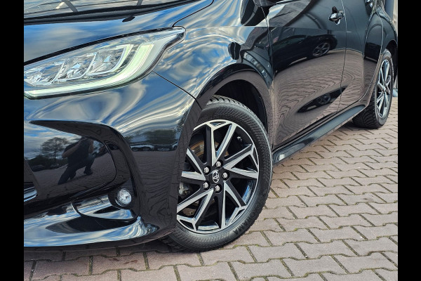 Toyota Yaris 1.5 VVT-i Dynamic | Airco | Navi | Keyless | Lane Assist | Adaptive Cruise | All-seasons | Camera |