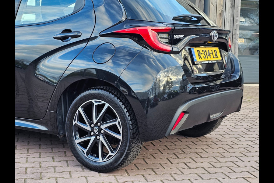 Toyota Yaris 1.5 VVT-i Dynamic | Airco | Navi | Keyless | Lane Assist | Adaptive Cruise | All-seasons | Camera |