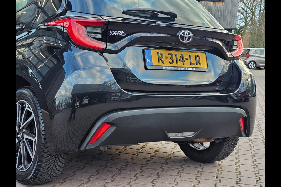 Toyota Yaris 1.5 VVT-i Dynamic | Airco | Navi | Keyless | Lane Assist | Adaptive Cruise | All-seasons | Camera |