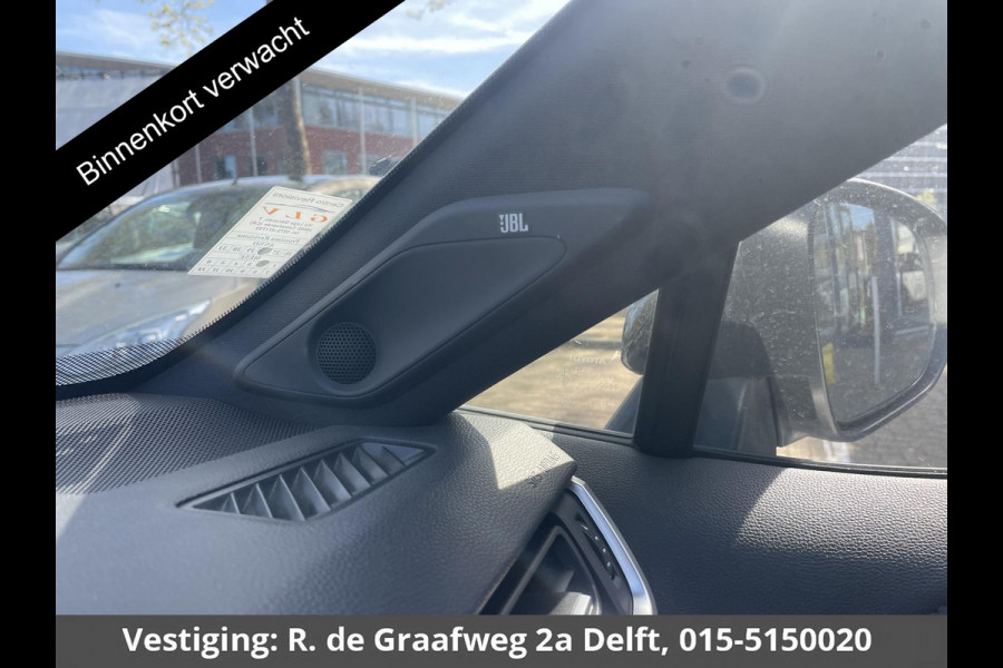 Toyota RAV4 2.5 Plug-in Hybrid AWD Bi-Tone Plus | 1500 KG trekgewicht | JBL Audio | Stoelverwarming & ventilatie | Memory Seats | Schuif-/Kanteldak | Navigatie