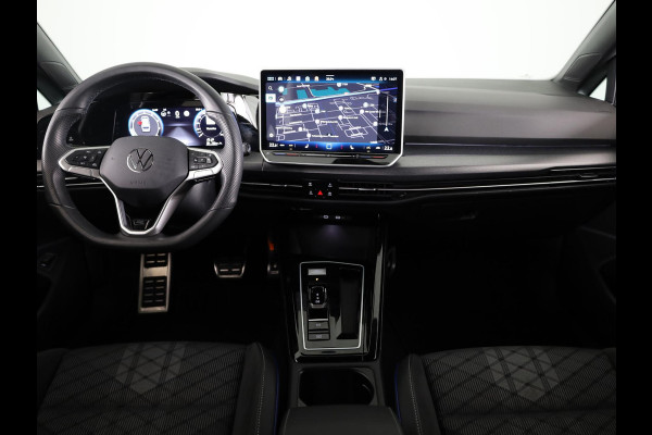 Volkswagen Golf variant R-Line-Edition 1.5 eTSI 116 pk Automaat (DSG) | Verlengde garantie | Navigatie | Parkeersensoren | Rondomzicht camera | Stoelverwarming | Matrix LED koplampen | R-Line |