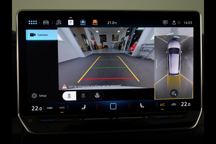 Volkswagen Golf variant R-Line-Edition 1.5 eTSI 116 pk Automaat (DSG) | Verlengde garantie | Navigatie | Parkeersensoren | Rondomzicht camera | Stoelverwarming | Matrix LED koplampen | R-Line |