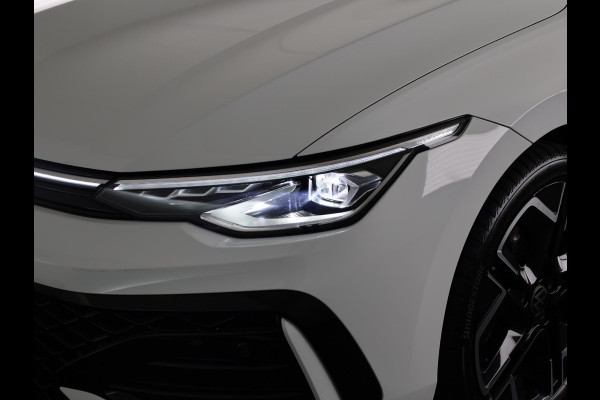 Volkswagen Golf variant R-Line-Edition 1.5 eTSI 116 pk Automaat (DSG) | Verlengde garantie | Navigatie | Parkeersensoren | Rondomzicht camera | Stoelverwarming | Matrix LED koplampen | R-Line |