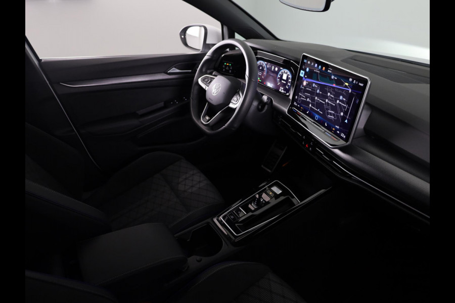 Volkswagen Golf variant R-Line-Edition 1.5 eTSI 116 pk Automaat (DSG) | Verlengde garantie | Navigatie | Parkeersensoren | Rondomzicht camera | Stoelverwarming | Matrix LED koplampen | R-Line |