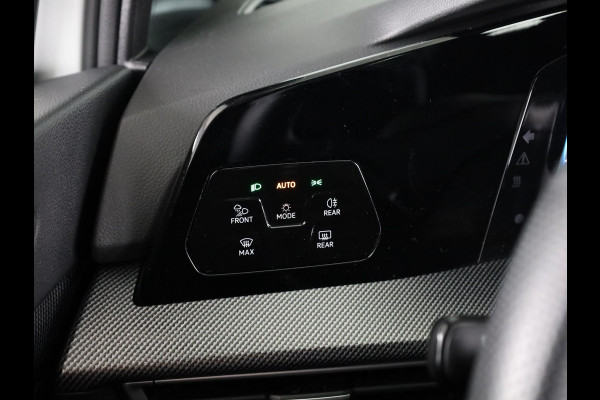 Volkswagen Golf variant R-Line-Edition 1.5 eTSI 116 pk Automaat (DSG) | Verlengde garantie | Navigatie | Parkeersensoren | Rondomzicht camera | Stoelverwarming | Matrix LED koplampen | R-Line |