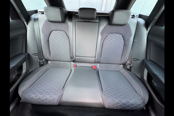 Seat Leon Sportstourer 1.4 TSI eHybrid PHEV FR * Trekhaak * Camera * Stoelverwarming *