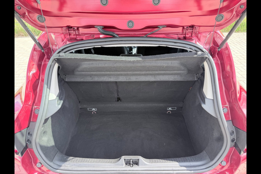 Renault Clio 0.9 TCe Intens | PDC | Trekhaak | Navi |