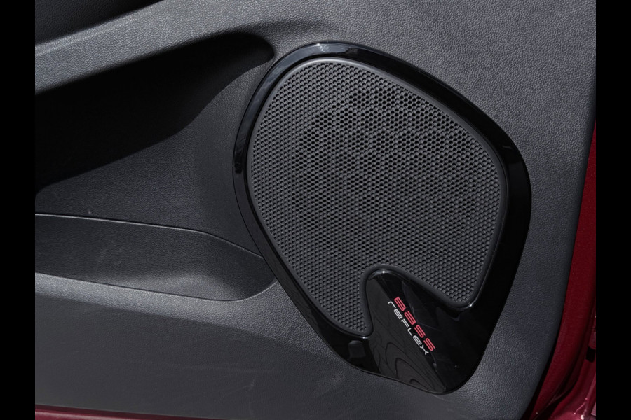 Renault Clio 0.9 TCe Intens | PDC | Trekhaak | Navi |